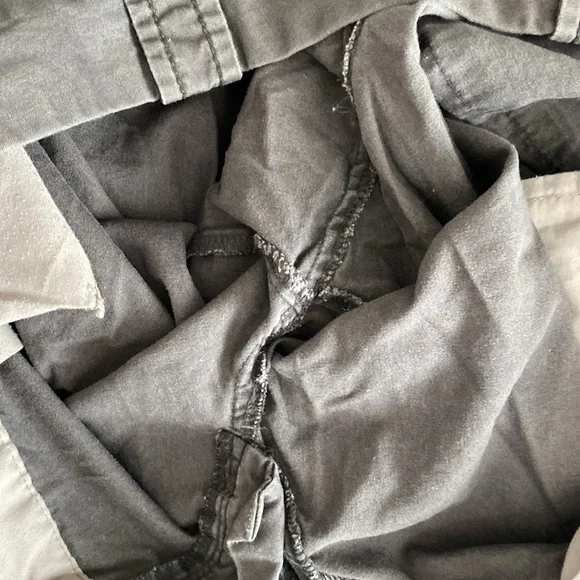 Old Navy dark grey shorts - Picture 10 of 17